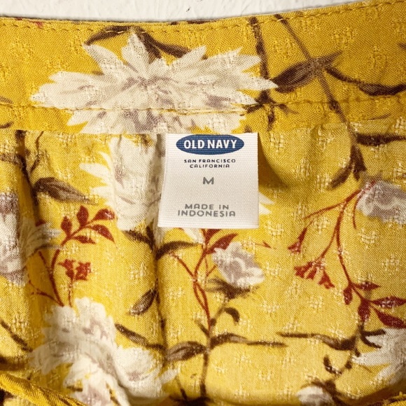 Old Navy Floral Tank Top - Picture 3 of 3